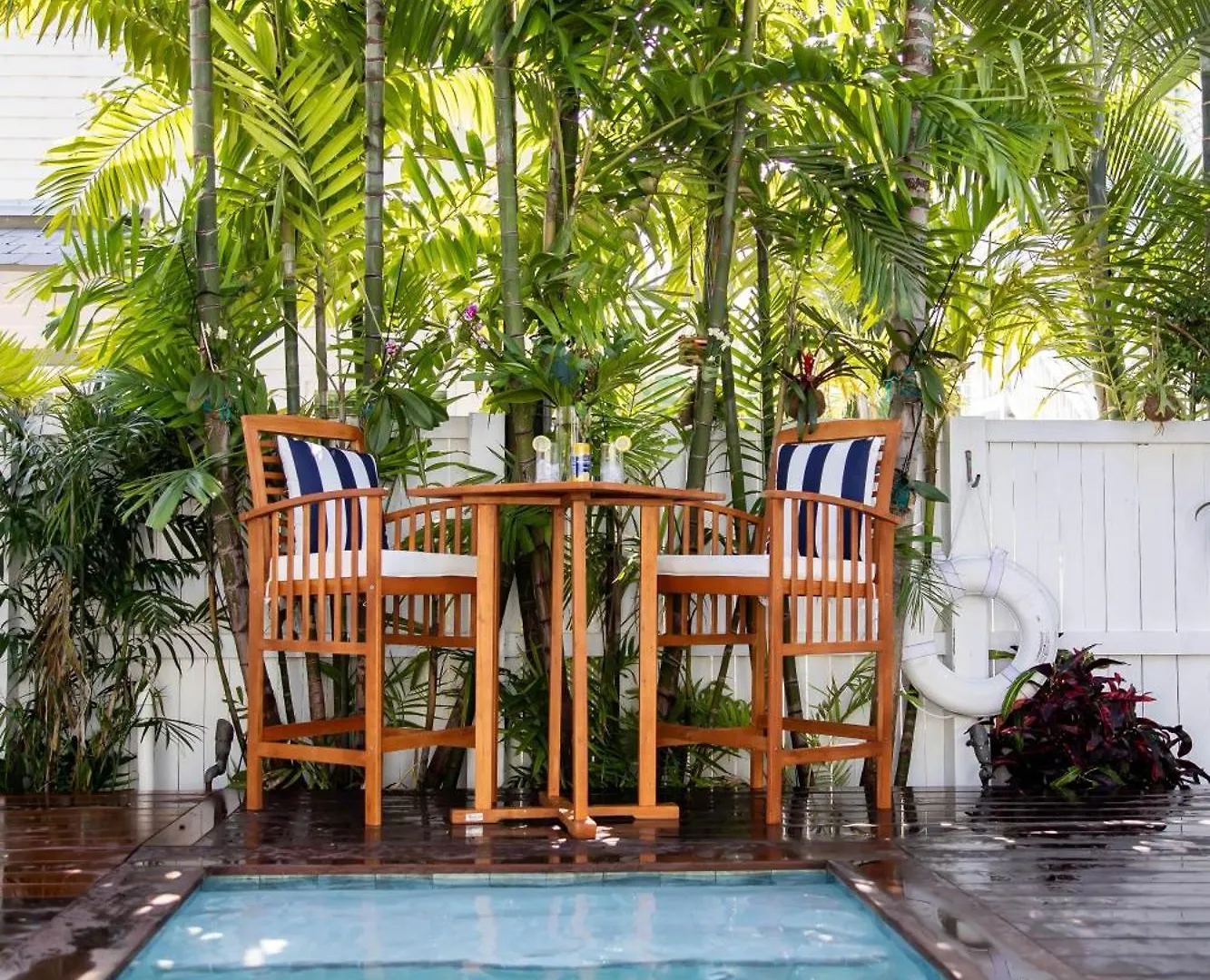 Alligator Reef Light Suite Key West Holiday home